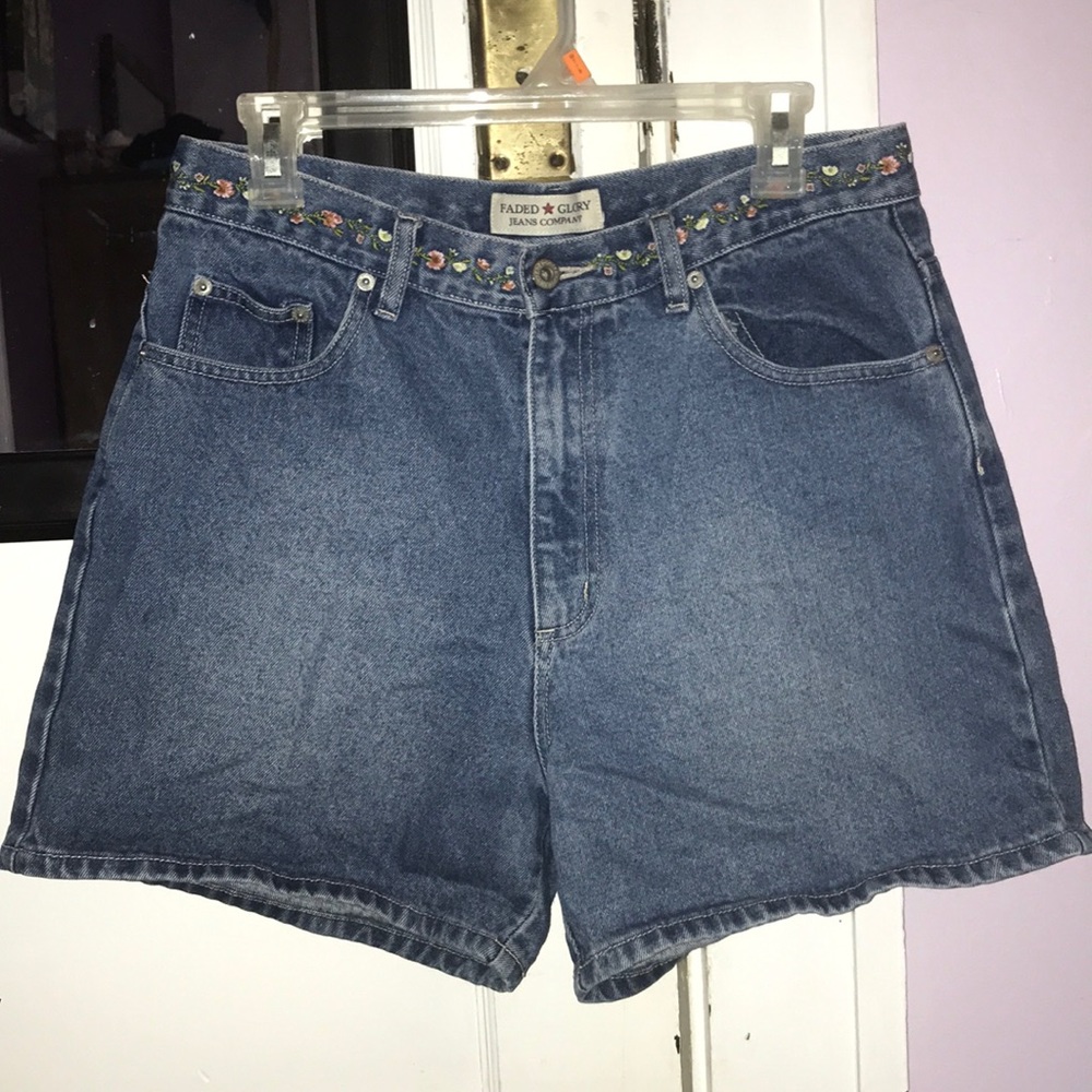 Floral waistband embroidered mom jean shorts